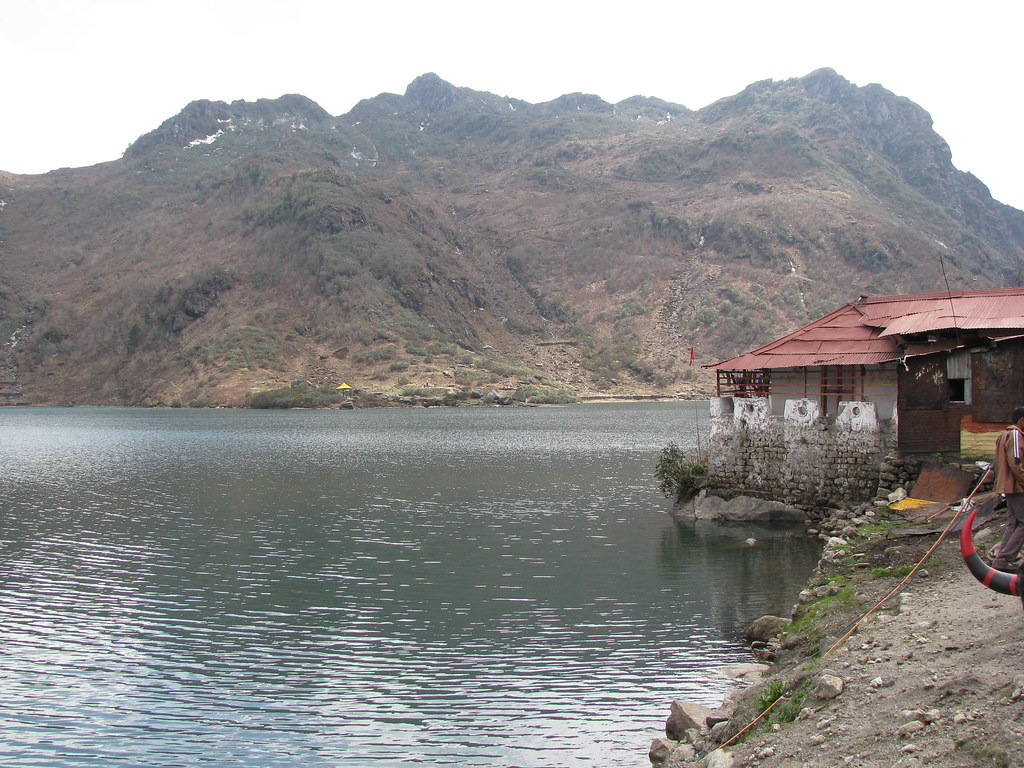 Tsomgo Lake 