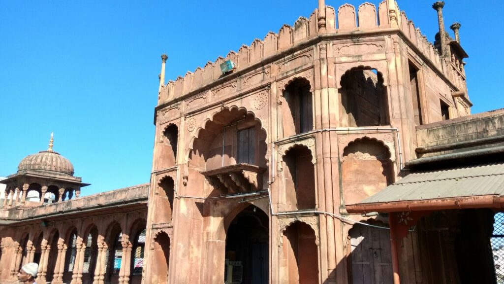 Moti Masjid 